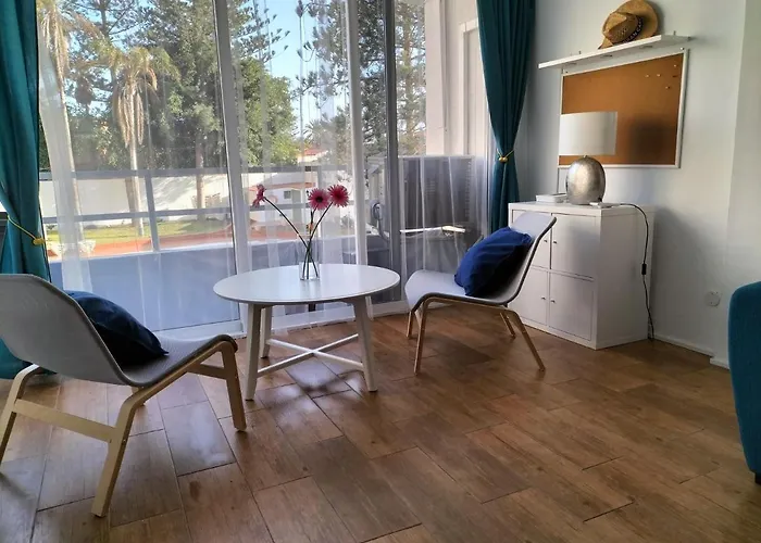 Sunny Tanife By Yumbo *