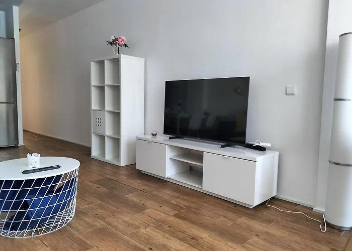 Apartment Sunny Tanife By Yumbo