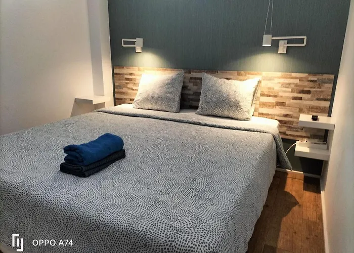 Sunny Tanife By Yumbo