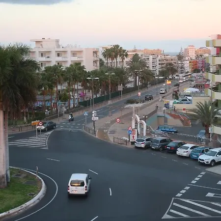 Διαμέρισμα Sunny Tanife By Yumbo *