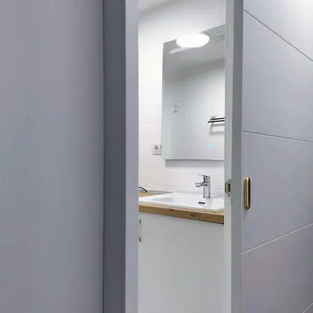 Sunny Tanife By Yumbo *